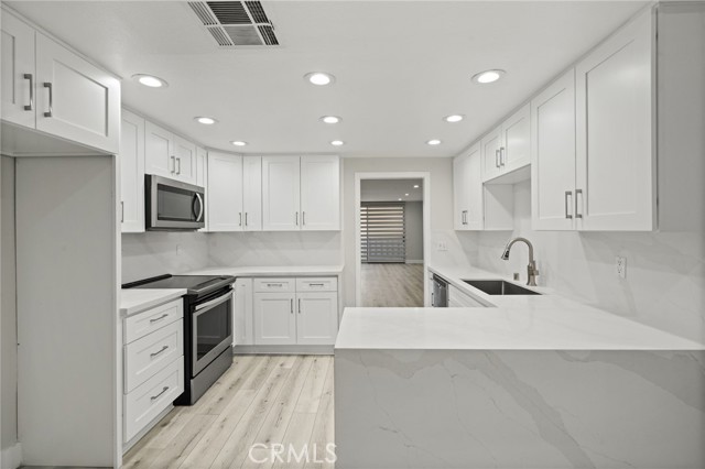 MLS #SR25220703 image #8