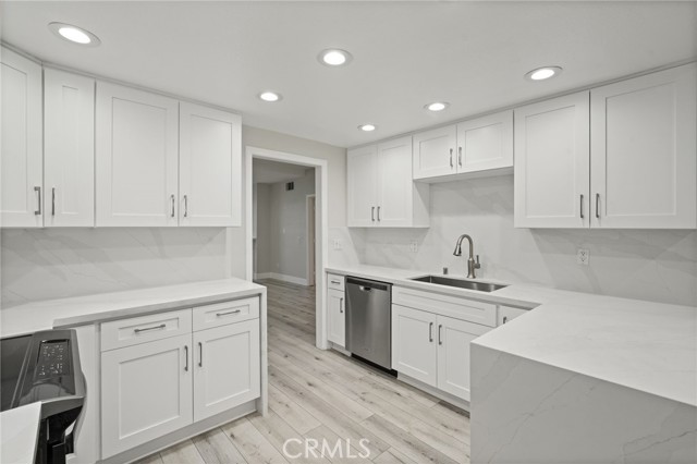 MLS #SR25220703 image #9