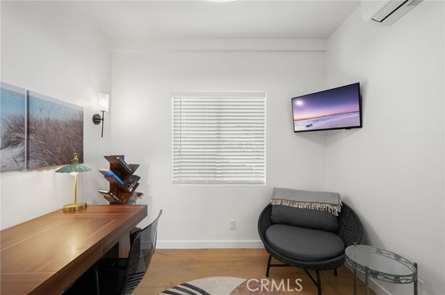 MLS #SR25220783 image #10