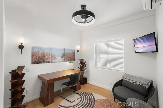 MLS #SR25220783 image #9