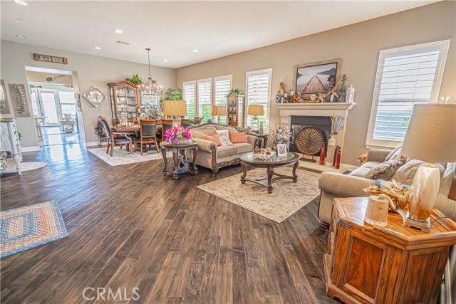 MLS #SR25220846 image #9