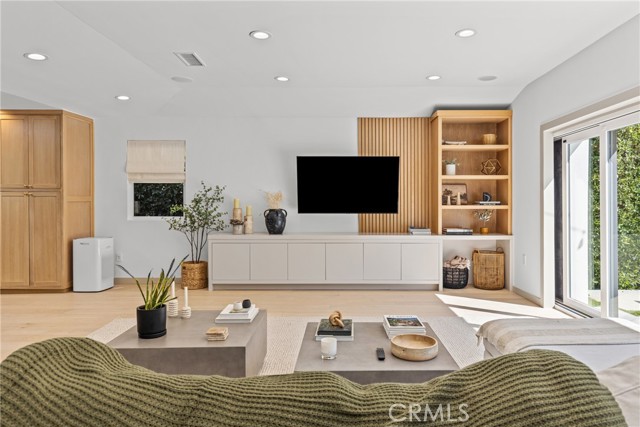 MLS #SR25220911 image #11