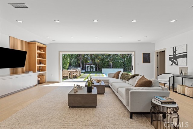 MLS #SR25220911 image #8