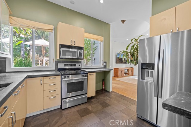 MLS #SR25220931 image #2