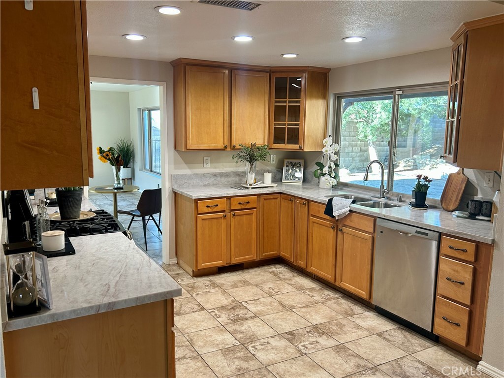 MLS #SR25221343 image #1