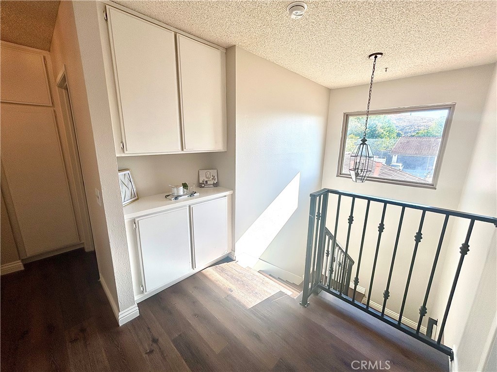 MLS #SR25221343 image #8