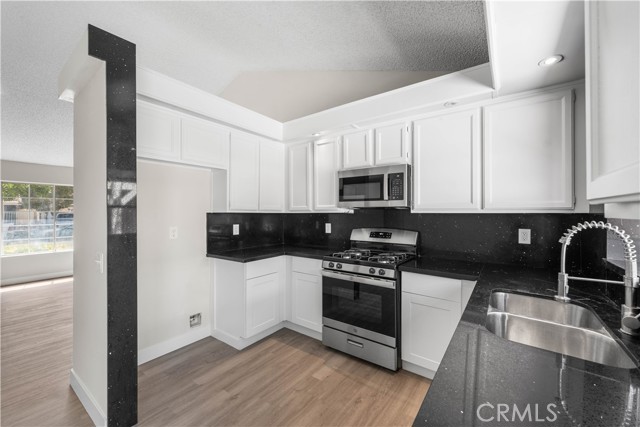 MLS #SR25221558 image #12