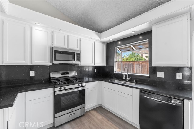 MLS #SR25221558 image #14