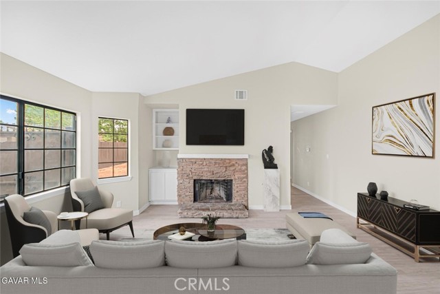 MLS #SR25221642 image #1