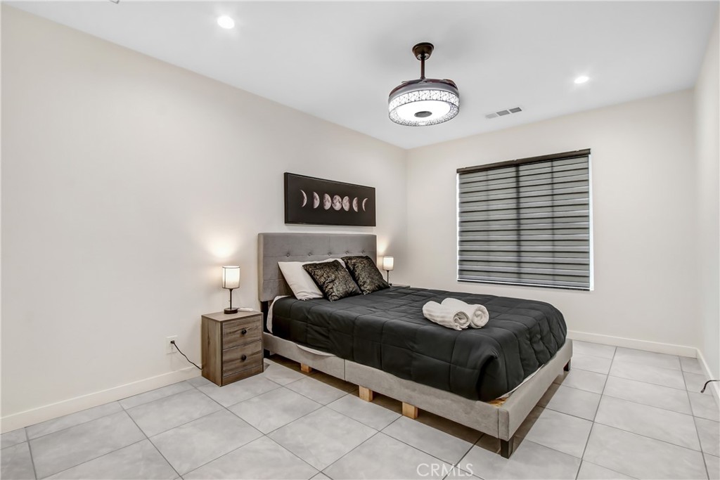 MLS #SR25221861 image #16