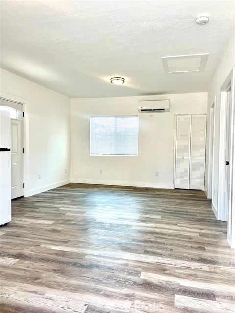 MLS #SR25222102 image #2