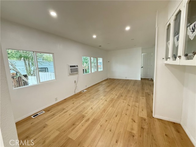 MLS #SR25222147 image #2