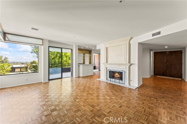 MLS #SR25222384 image #8