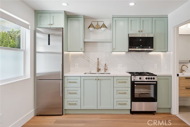 MLS #SR25222618 image #8