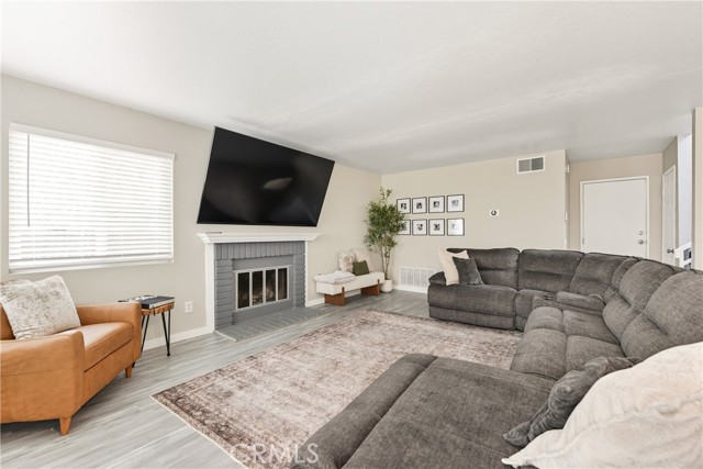 MLS #SR25222627 image #12