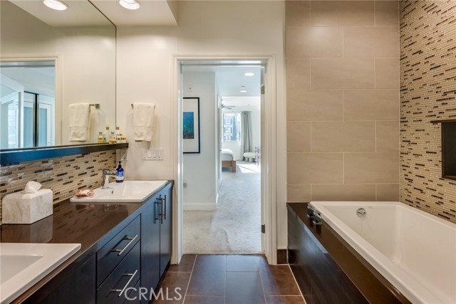 MLS #SR25222634 image #9