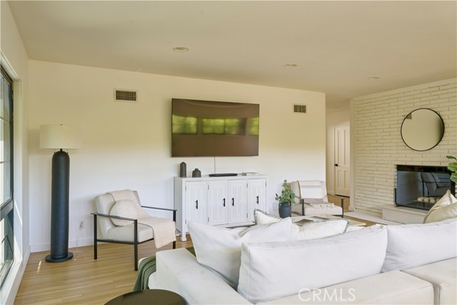 MLS #SR25222763 image #12