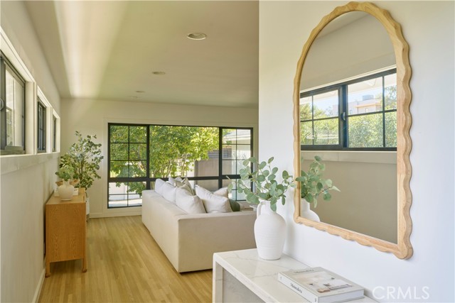 MLS #SR25222763 image #8