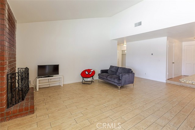 MLS #SR25223001 image #10