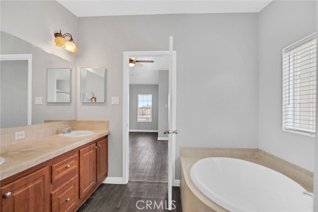 MLS #SR25223213 image #14