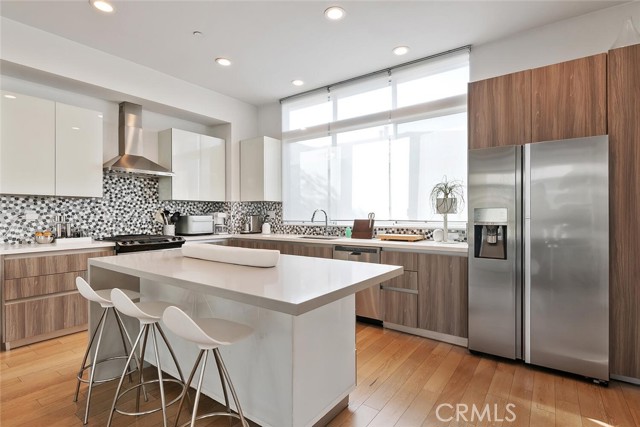 MLS #SR25223229 image #12