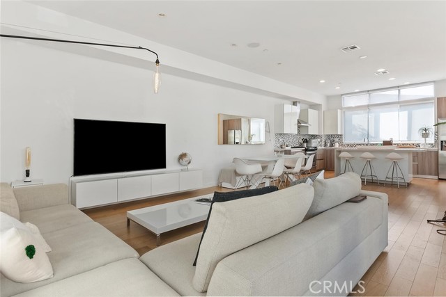 MLS #SR25223229 image #9