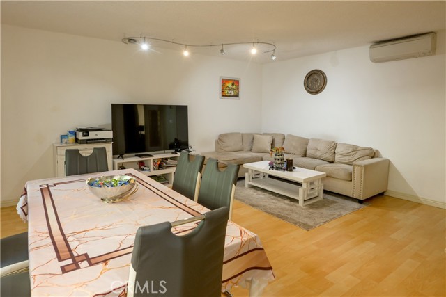 MLS #SR25223541 image #8