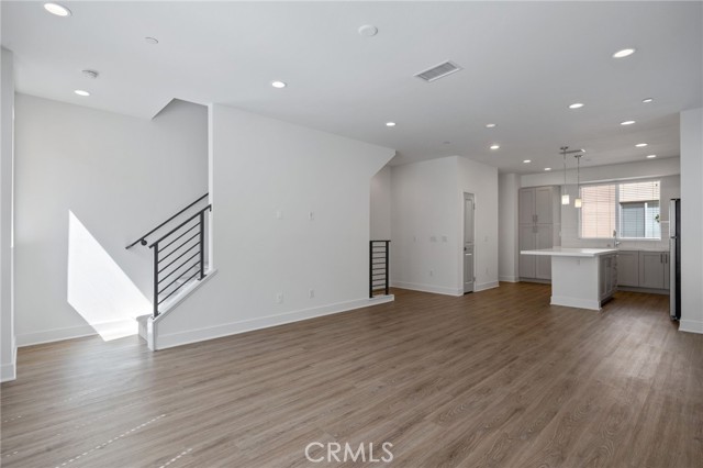 MLS #SR25223638 image #1