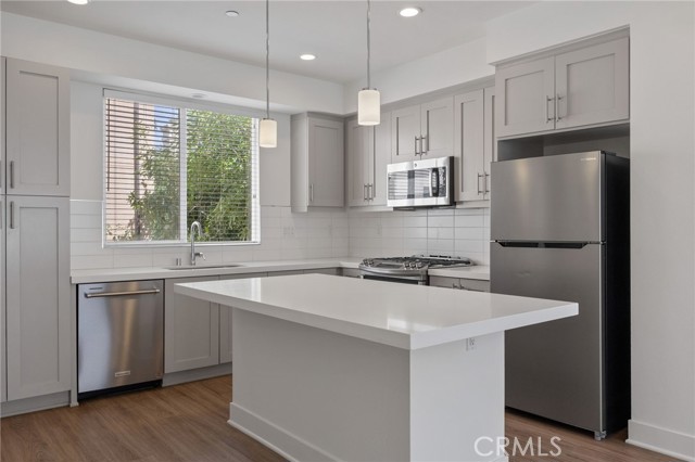 MLS #SR25223638 image #5