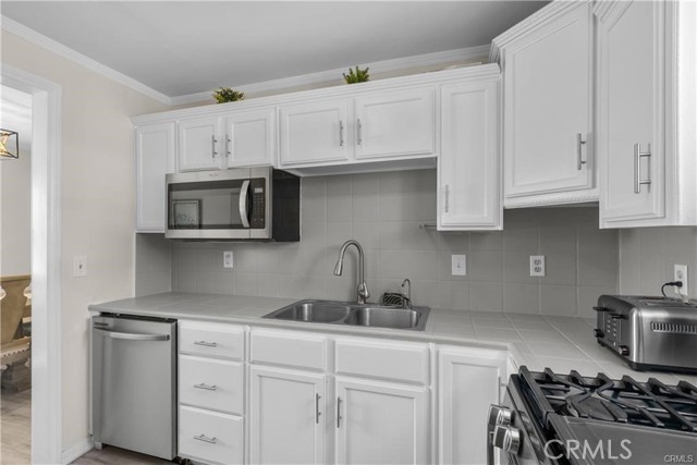 MLS #SR25224044 image #10