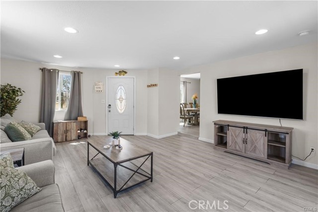 MLS #SR25224044 image #5