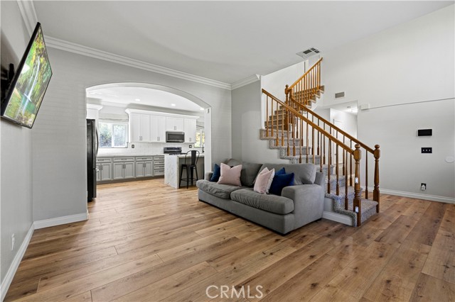 MLS #SR25224160 image #5