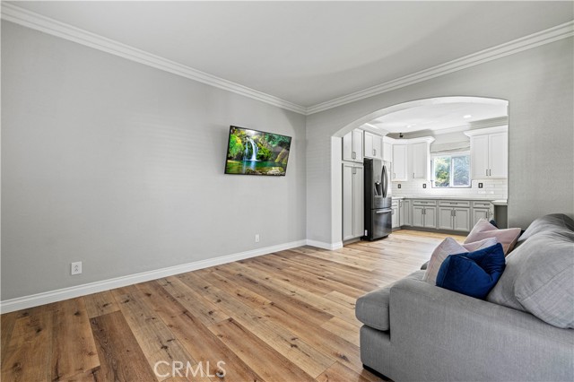 MLS #SR25224160 image #6