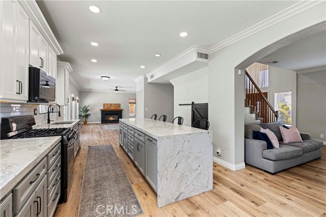 MLS #SR25224160 image #9