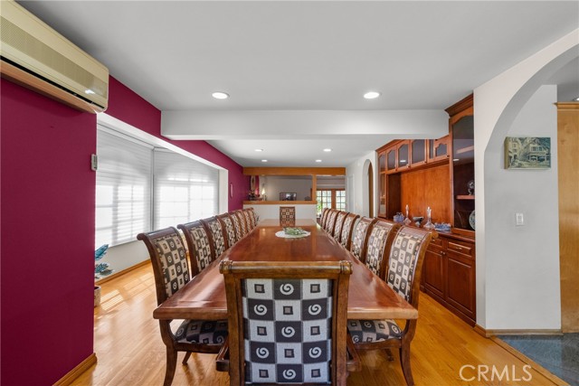 MLS #SR25224602 image #17