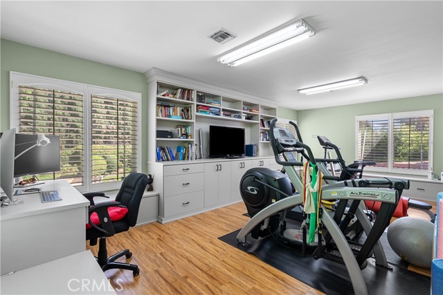 MLS #SR25224602 image #29