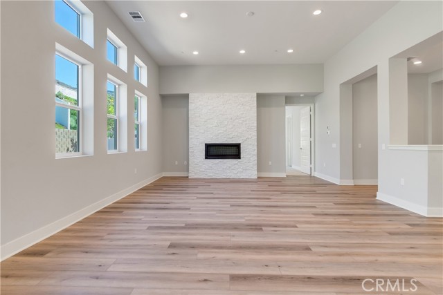 MLS #SR25224612 image #10