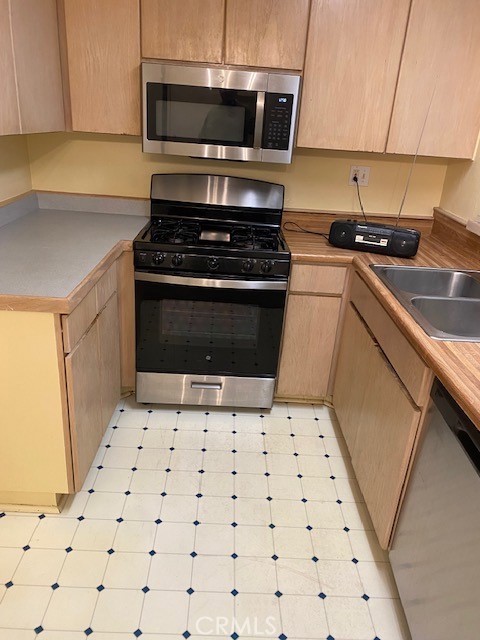 MLS #SR25224772 image #3