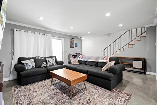 MLS #SR25225159 image #1