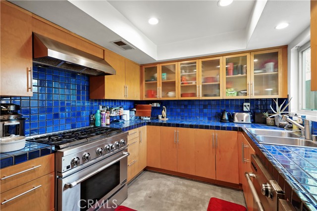 MLS #SR25225159 image #8