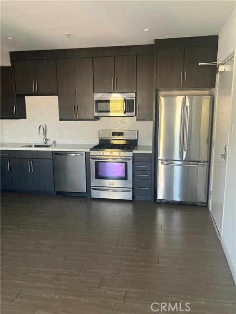 MLS #SR25225355 image #5