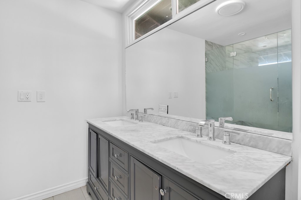 MLS #SR25225656 image #11