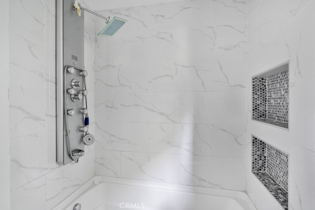 MLS #SR25225656 image #16