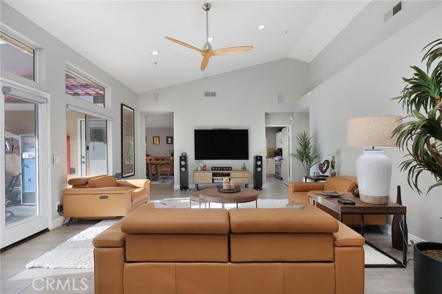 MLS #SR25225708 image #12