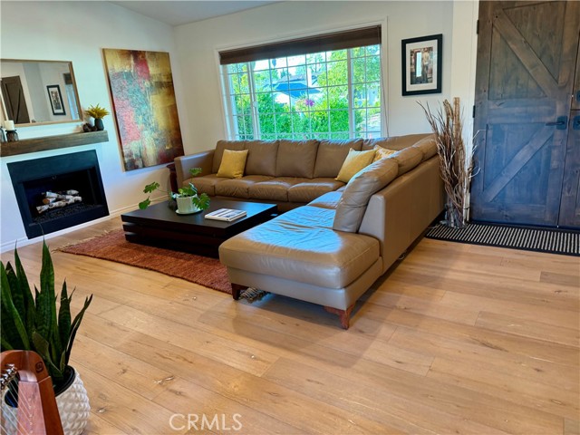 MLS #SR25225736 image #12