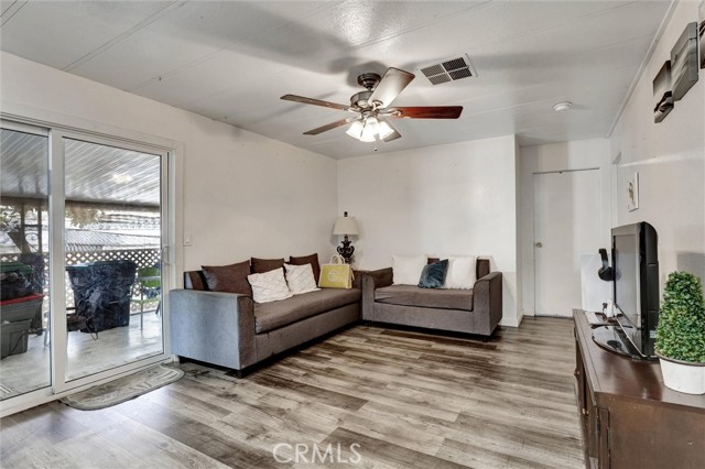 MLS #SR25225785 image #9