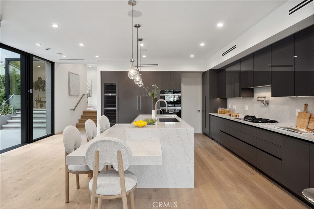 MLS #SR25225897 image #11