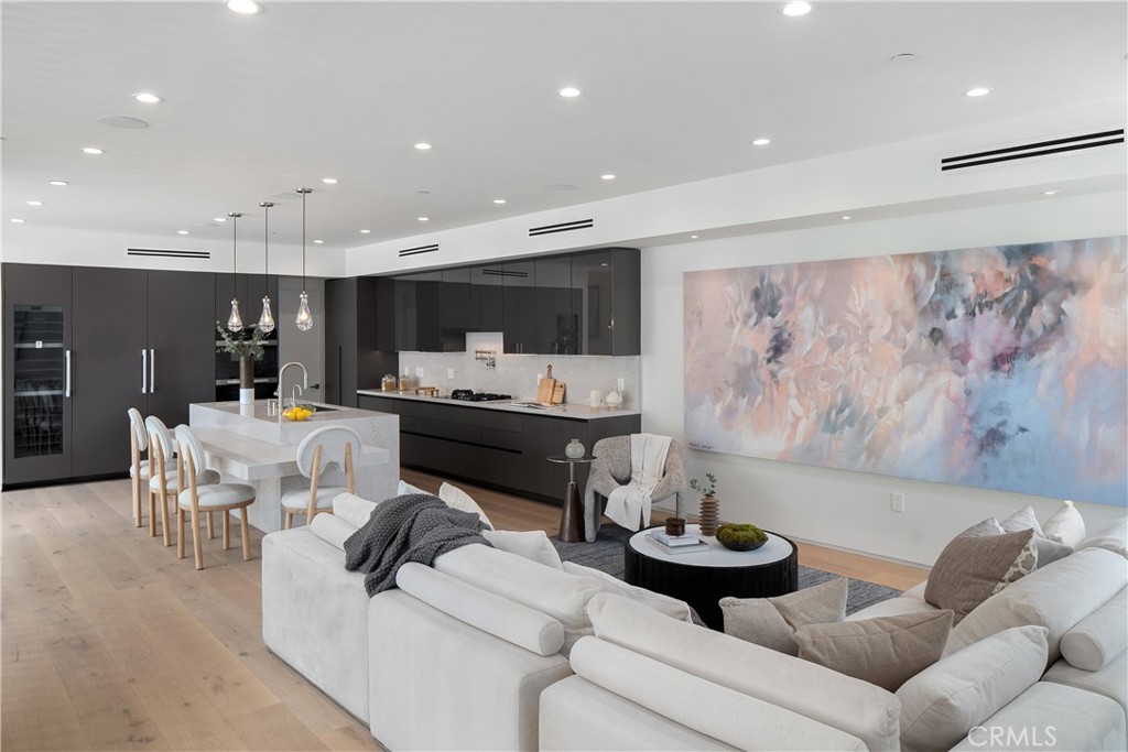 MLS #SR25225897 image #7