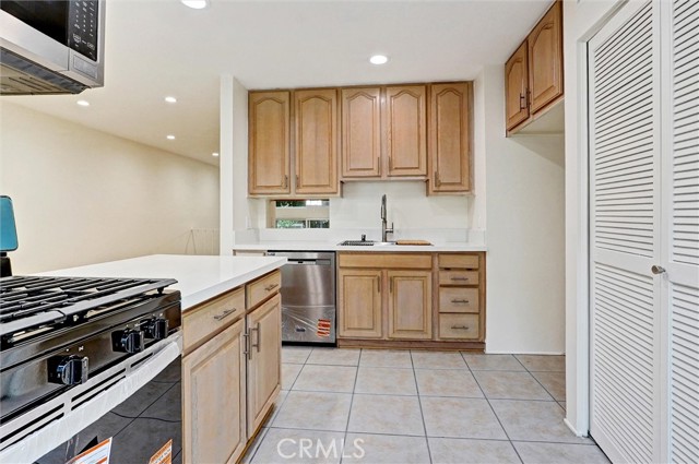 MLS #SR25226126 image #10