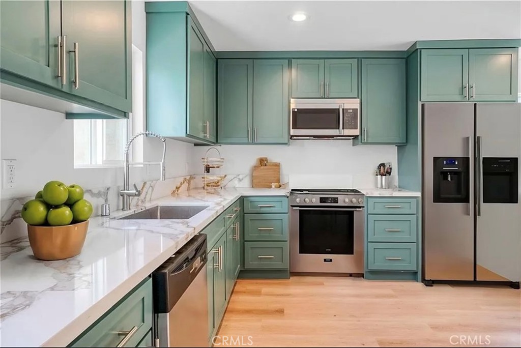 MLS #SR25215371 image #1